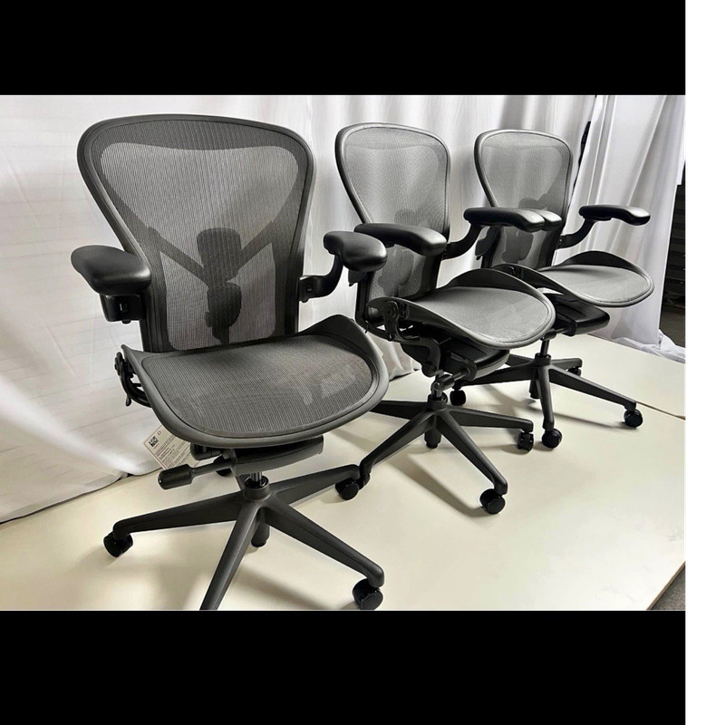 Herman Miller Aeron remastered Office Chair Black Mesh Adjustable Armrests B