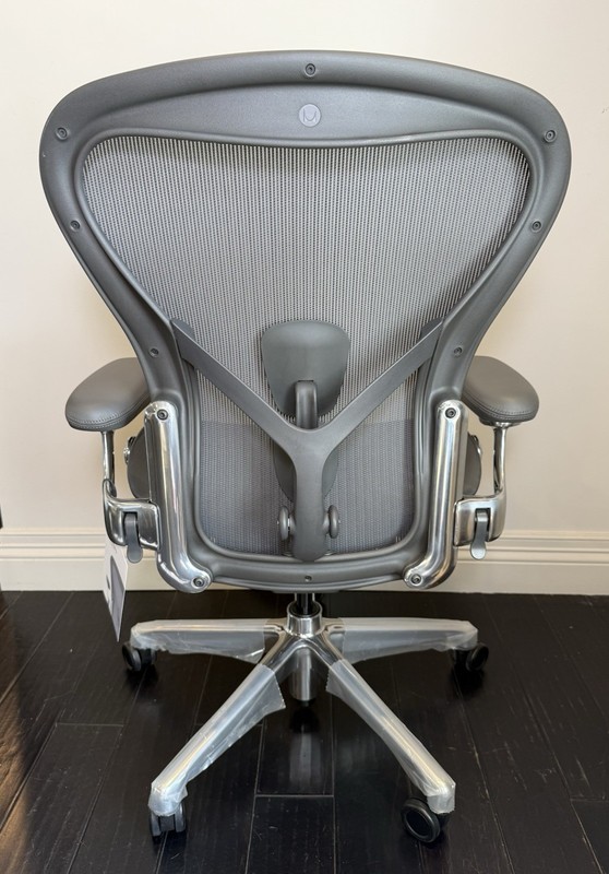 Herman Miller Aeron Office Chair - Size B - Graphite - Polished Aluminum gallery