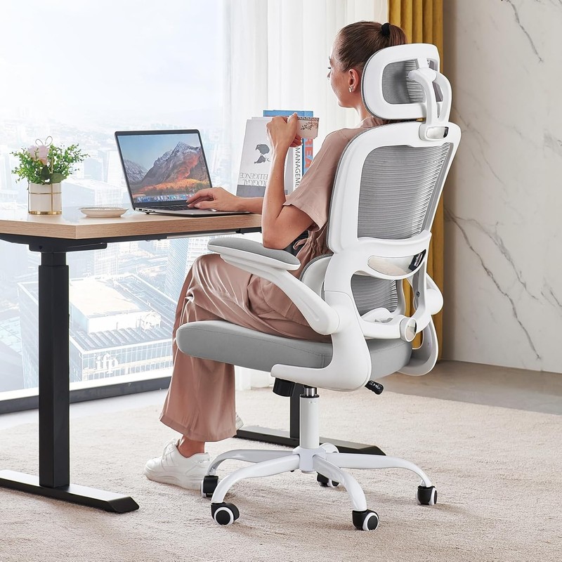 Stylish Ergonomic Office Chair - Adjustable Height, White gallery