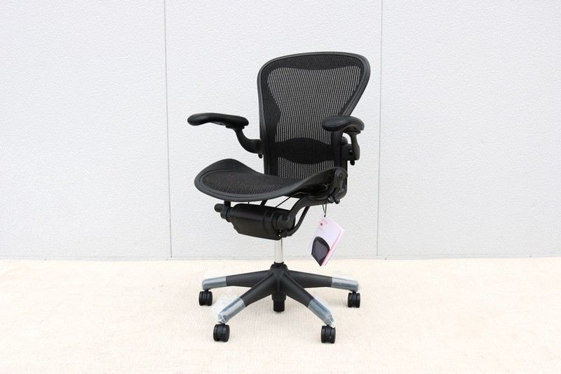 Herman Miller Aeron Chair Size B Fully Adjustable Brand New, Carbon Mesh Fabric gallery