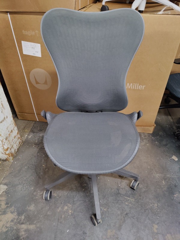 Herman Miller Mirra 2 Chair Graphite black flex front lumbar support Armless