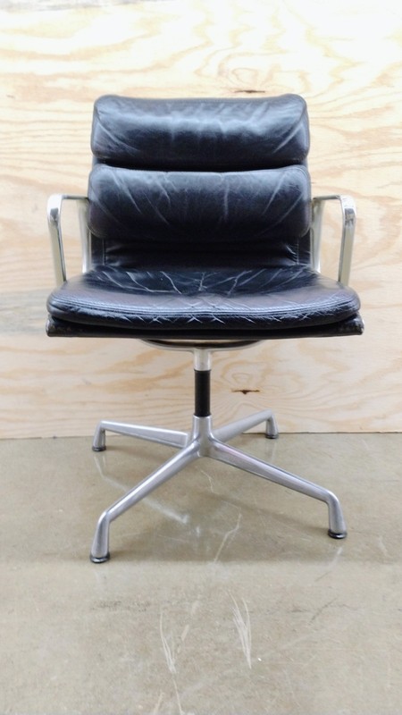 Herman Miller Eames EA208 Soft Pad Side Chair, 1970s