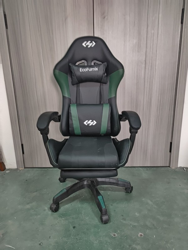 EcoFurnix‌ Gaming Chair,Ergonomic Computer Chairs for Adults with Footrest
