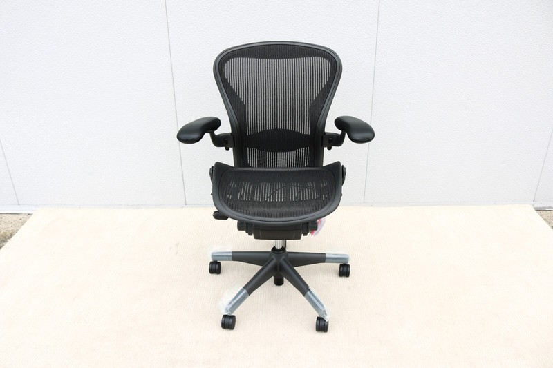 Herman Miller Aeron Chair Size B Fully Adjustable Brand New, Carbon Mesh Fabric gallery