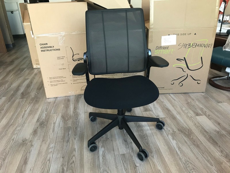 HumanScale Diffrient Smart Task Chair Adjustable Arms Black Frame Black Fabric gallery