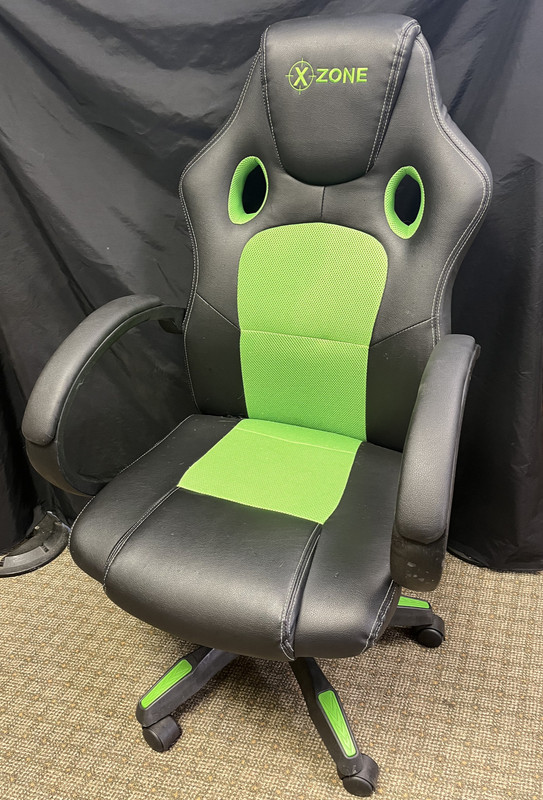 Kerms “X Zone” Computer Gaming Chair – Black and Green – Faux Leather