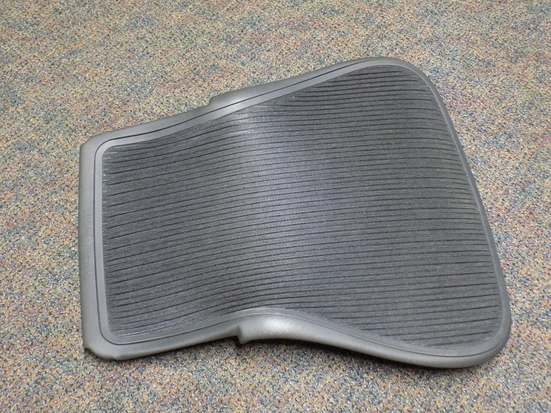 USED HERMAN MILLER AERON CHAIR REPLACEMENT BACK REST GRAPHITE SIZE C (1) gallery