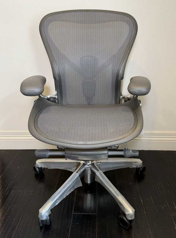 Herman Miller Aeron Office Chair - Size B - Graphite - Polished Aluminum gallery