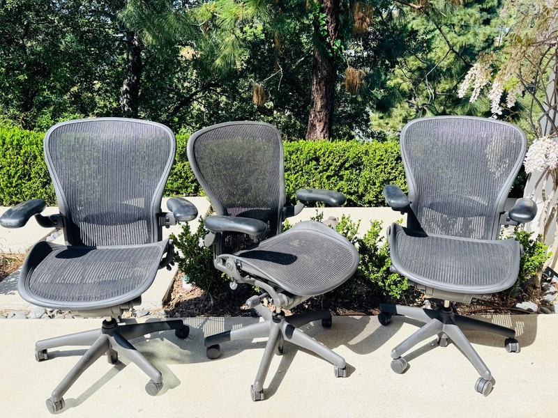 Herman Miller Aeron Office Chairs – Black