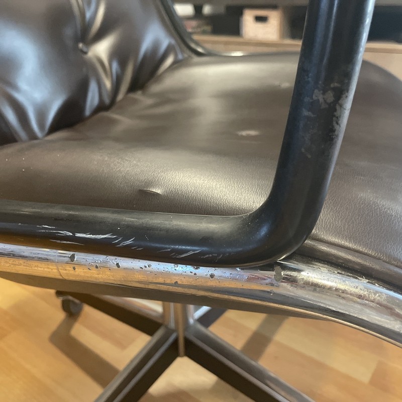 Vintage Brown Leather Chair by Charles Pollock for Knoll. Good condition. gallery
