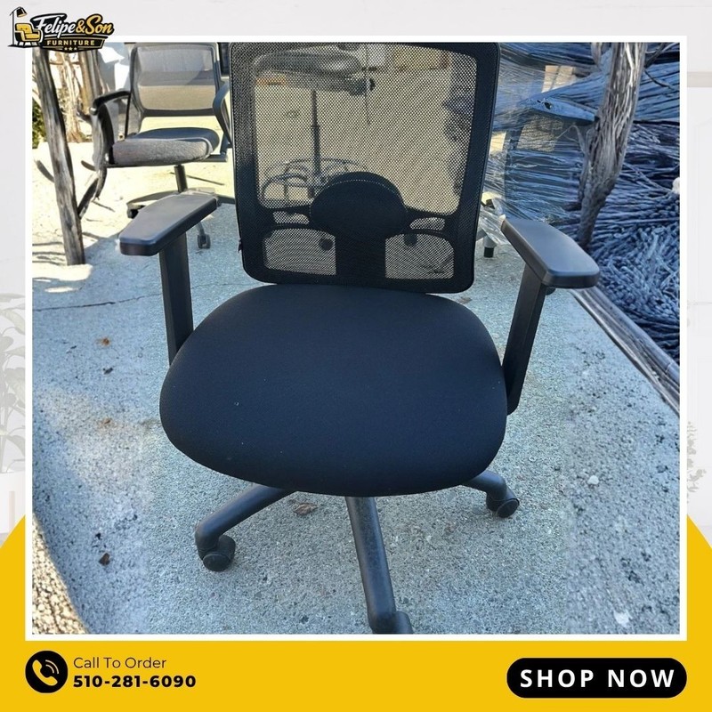 Preowned Ergonomic Mesh Office Chair – Black Task Chair