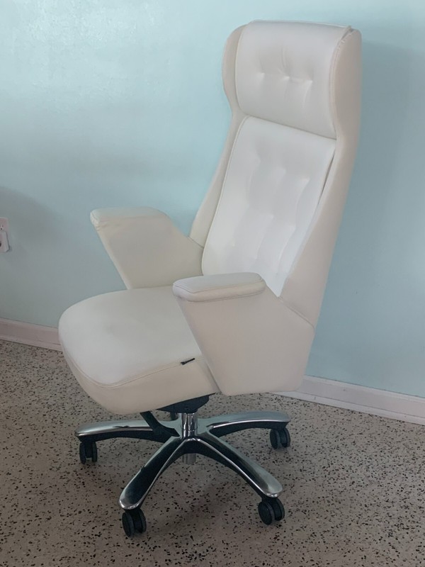 Zuri Rockefeller executive office chair gallery