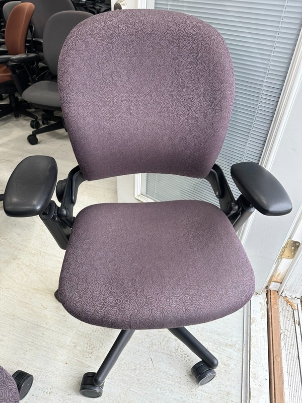 Steelcase V1 Ergonomic Chairs gallery