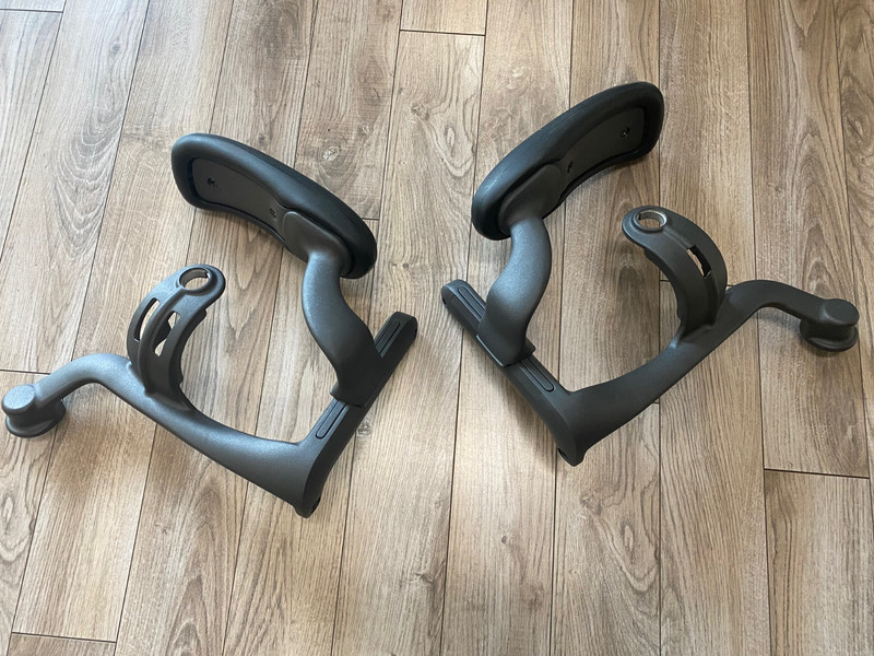 Herman Miller Aeron Chair Swing Arm Left & Right Set Fixed Armrest Pads included