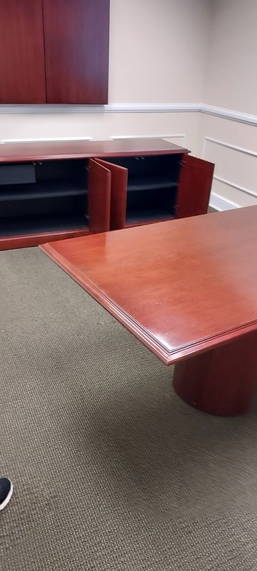 Traditional Desks Files