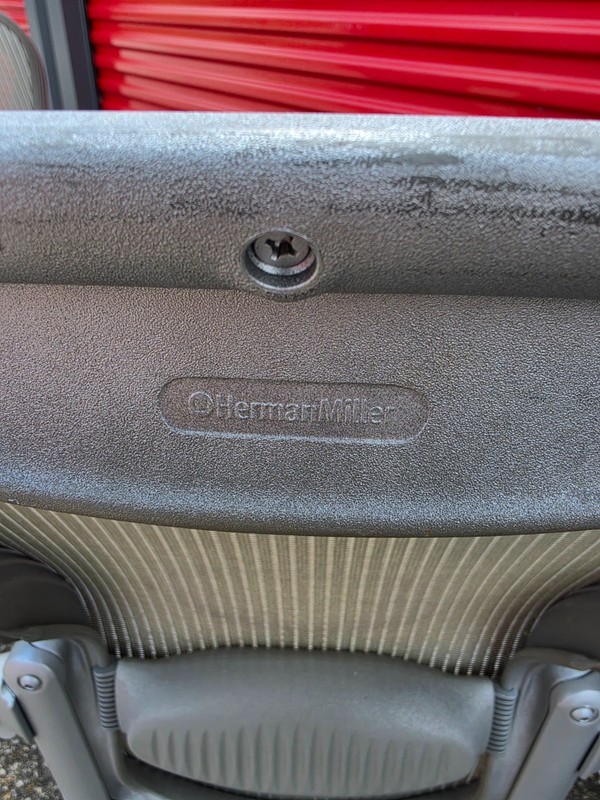 No Shipping Local Pickup Only Herman Miller Aeron Office Chairs (Three Size B) gallery