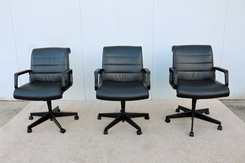 Contemporary Modern Richard Sapper for Knoll Sapper Management Ergonomic Chair gallery