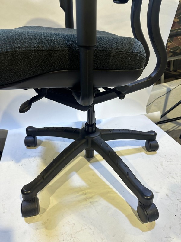 Knoll RPM Office Chair in Gray Fabric Finish gallery