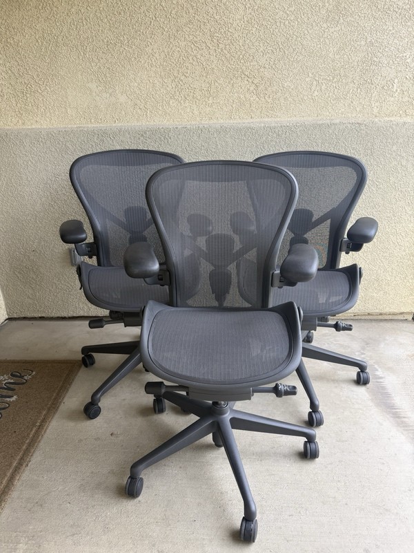 Herman Miller Aeron Office Chair – Size B