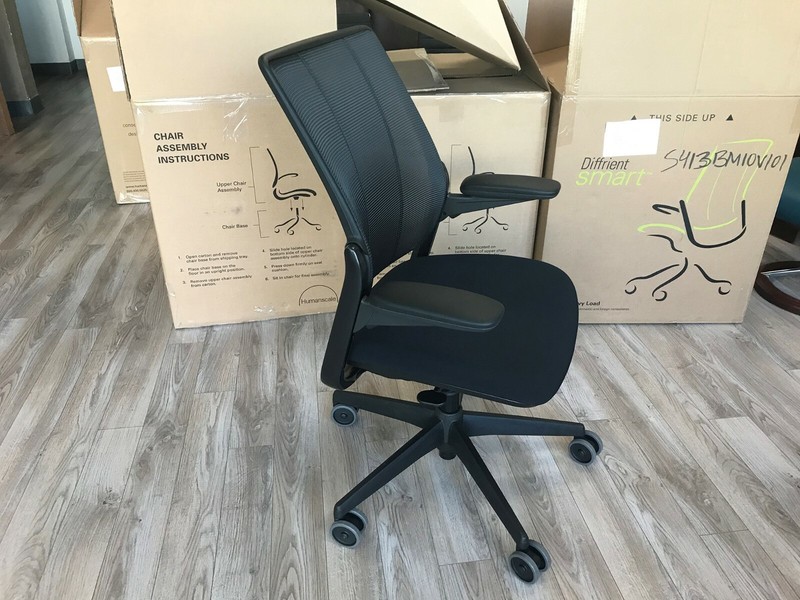 HumanScale Diffrient Smart Task Chair Adjustable Arms Black Frame Black Fabric gallery
