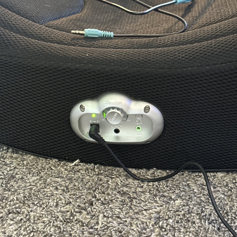 XRocker Gaming Chair with Built-In Speakers, Perfect Condition. gallery