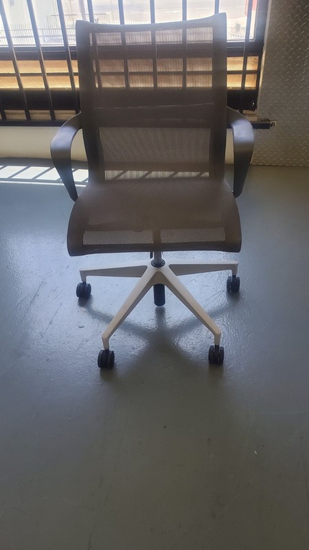 Herman Miller Setu Chair
