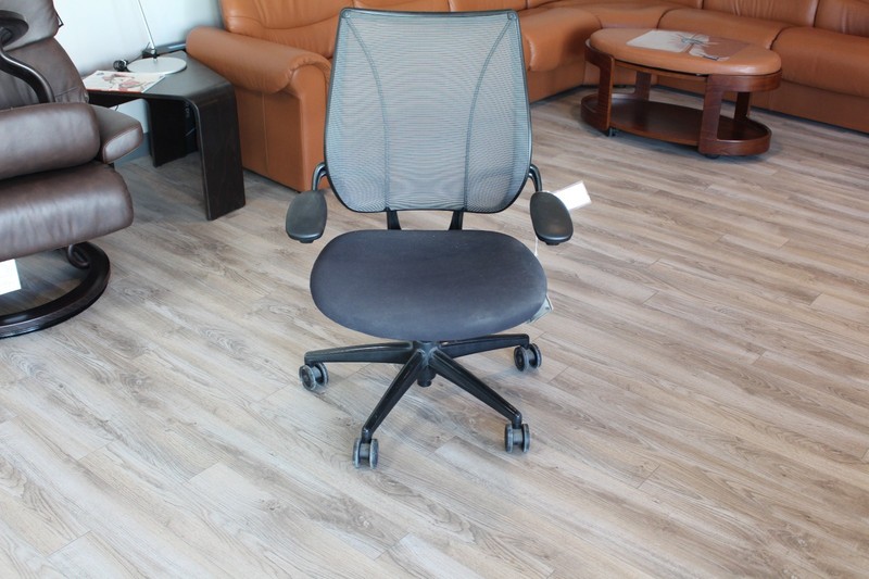 HumanScale Liberty Office Desk Chair in Black on a Black Base