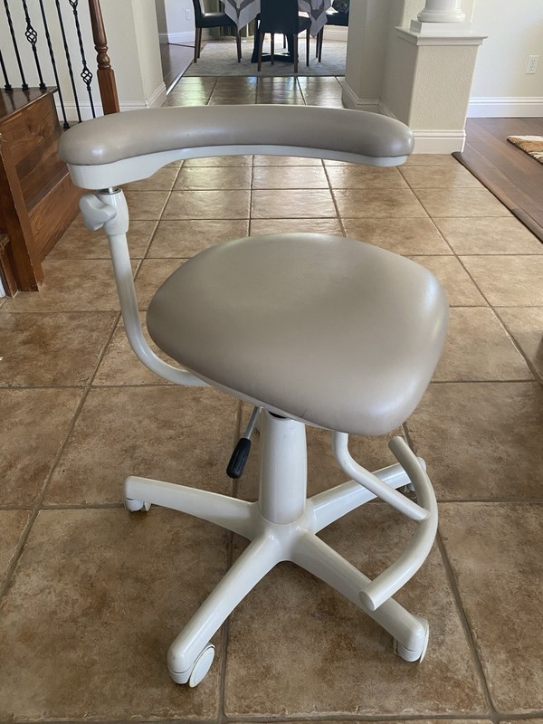 Midmark Beige Rolling Stool Chair with Backrest, Rolling Style Stool Seating gallery