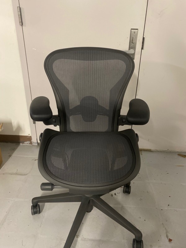 Herman Miller Aeron REMASTERED BRAND NEW Office Chair - Size A gallery