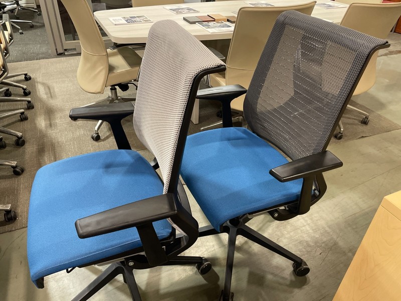 200x Steelcase Think V1 Mesh Office Chairs – Bulk Discount – Clean & Functional gallery