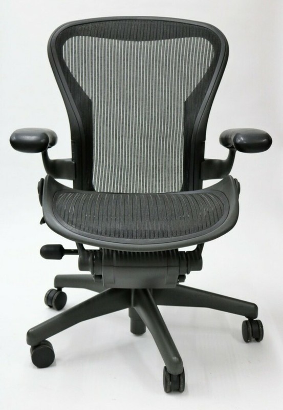 Herman Miller Aeron Classic Mesh Office Desk Chair Size B Basic
