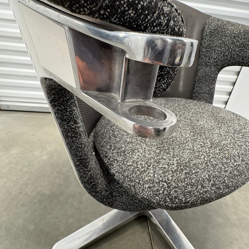 Steelcase i2i Collaborative Ergonomic Dual Swivel Gray Lounge Chair *no deskpad* gallery