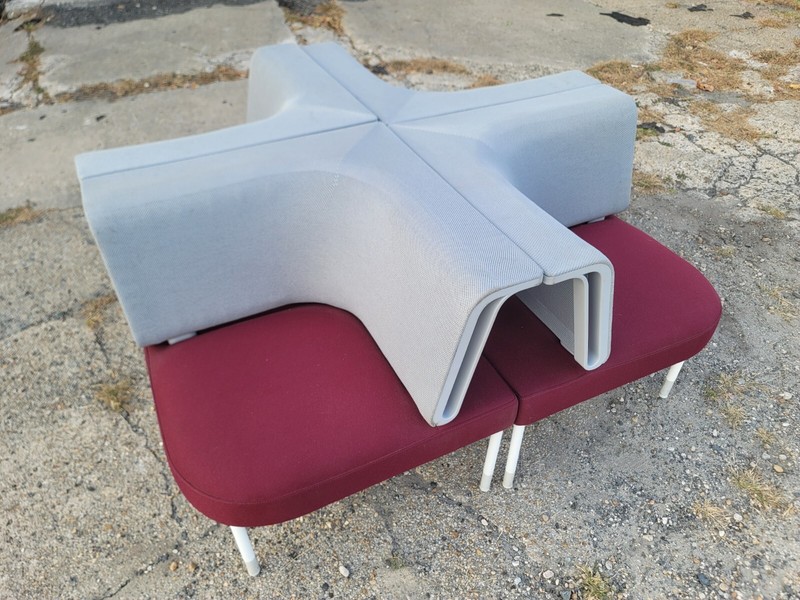 Herman Miller Public Office Landscape Social Chairs 2 Sets =4 Seats