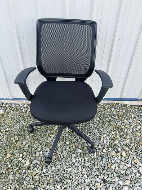 Black Office Chair from Hon Company Lift And Recline