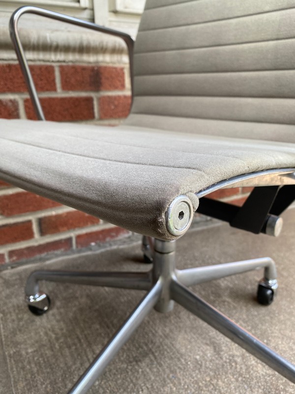 Herman Miller Eames Aluminum Group Chair in Grey Fabric, EA335 gallery