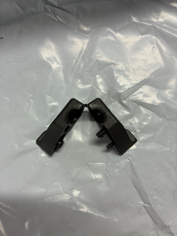 Herman Miller Mirra 2 Clip on round pin holds Seat to Arm Stem office chair M2-G gallery