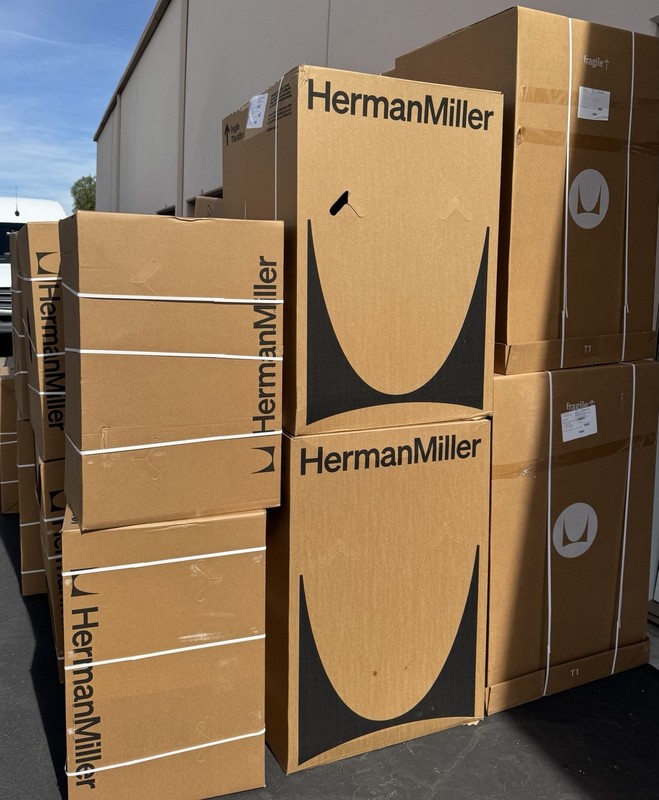 2026 Brand New Herman Miller Aeron Chair Size B with a headrest for free gallery