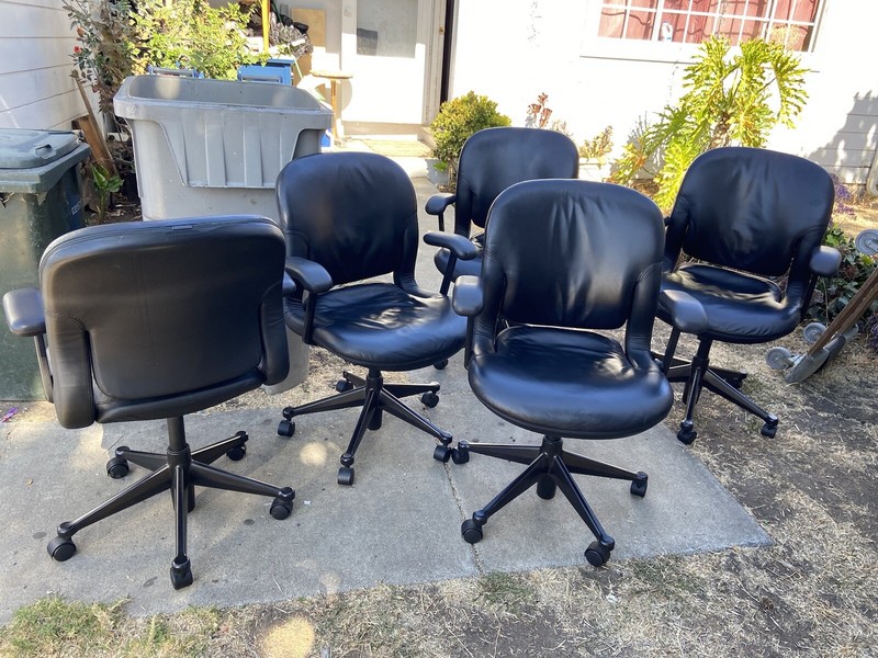 Vintage Herman Miller Equa Leather Rolling Desk Chairs, Set Of 5. gallery