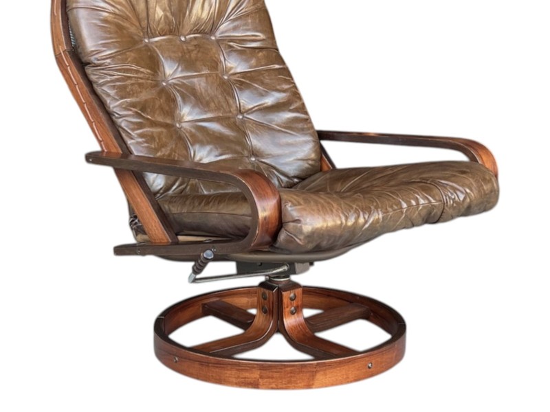 Rykken & Co. Norwegian Rosewood Reclining Lounge Chair & Ottoman - Brown Leather gallery