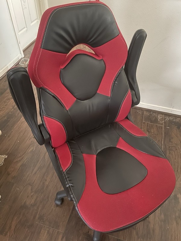Flash Furniture X10 Ergonomic LeatherSoft™ Faux Leather High-Back Gaming Chair