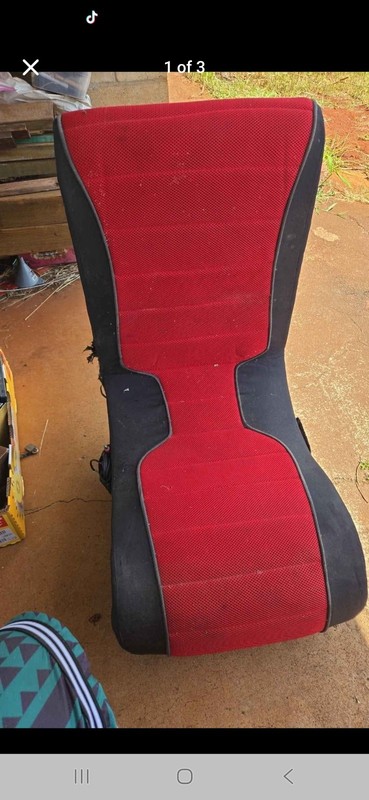 Red And Black Gaming Chair(used Good Condition) Speakers Untested