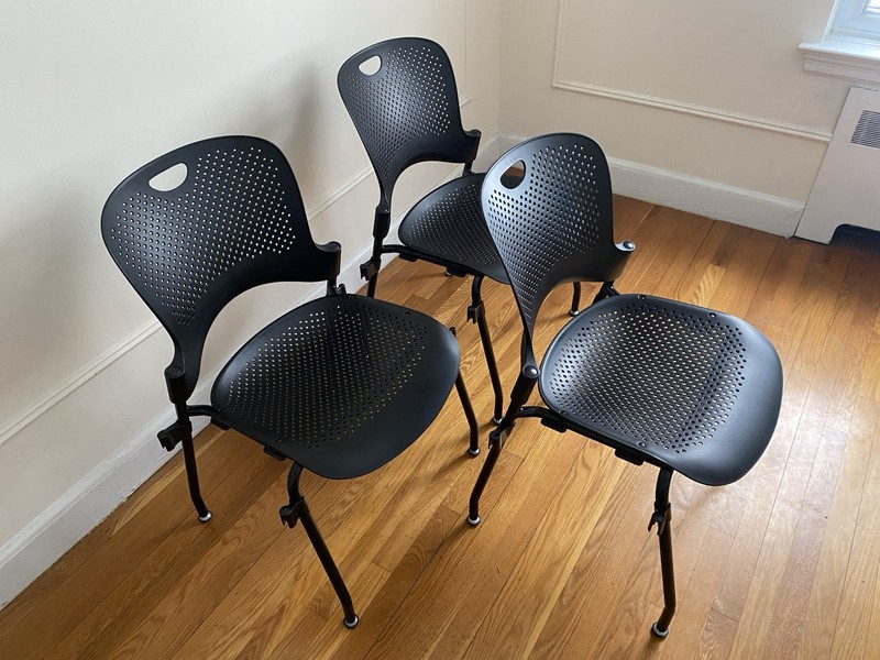 Herman Miller Caper Stacking Chairs — Set of 3 gallery