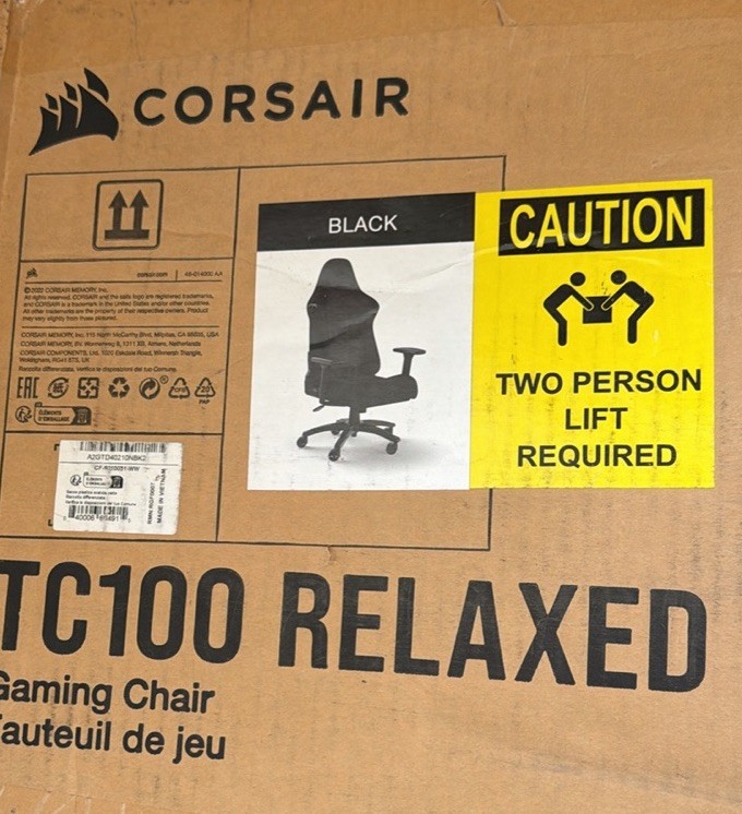 Corsair TC100 RELAXED Computer Gaming Chair BOX CLOSED
