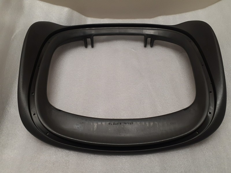 Herman Miller Classic Aeron Chair SeatFrame Size B – Frame Only