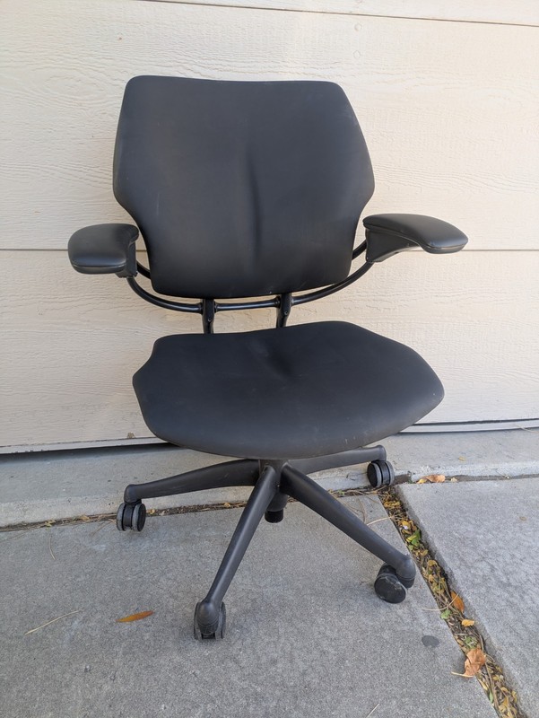 Humanscale Freedom Ergonomic Rolling Swivel Office Arm Chair gallery