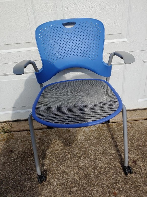 Herman Miller Caper Side / Guest/Stack Chair on Casters w/ Blue back/Gray Seat