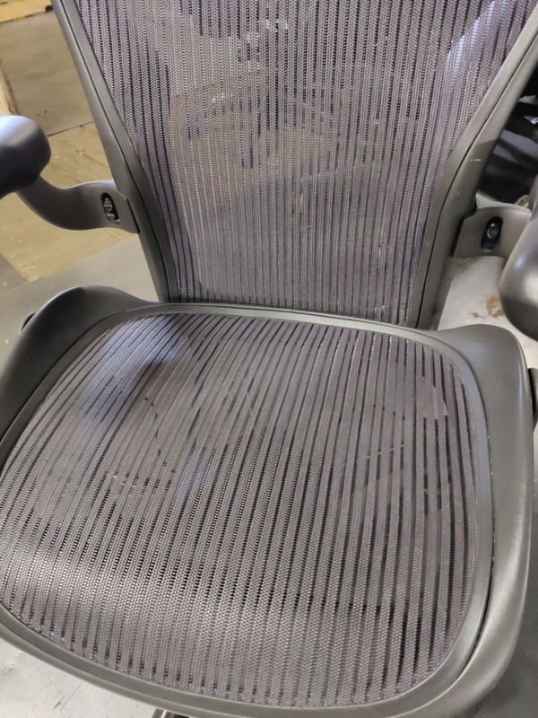 Herman Miller Aeron Mesh Office Chair Medium Size B fully adjust purple lumbar gallery