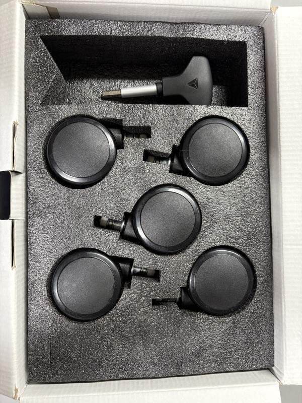 Secretlab Titan Evo Accessories Box SR22 – Spare Wheels Set