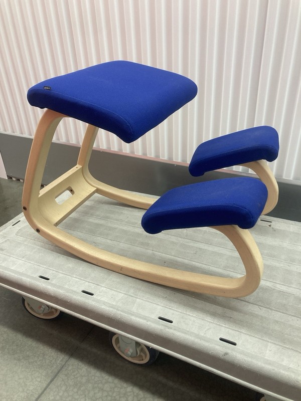 Balans Varier variable Ergonomic Kneeling Chair Peter Opsvik